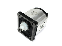 Pompa hydrauliczna zębata 7.5cm3 (grupa 1 - typ europejski) wałek 1:8 przyłącza gwintowane (obroty prawe) max.180 bar Waryński