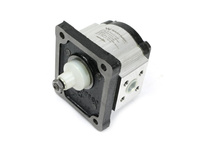 Pompa hydrauliczna zębata 1.5cm3 (grupa 1 - typ europejski) wałek 1:8 przyłącza gwintowane (obroty prawe) max.260 bar Waryński